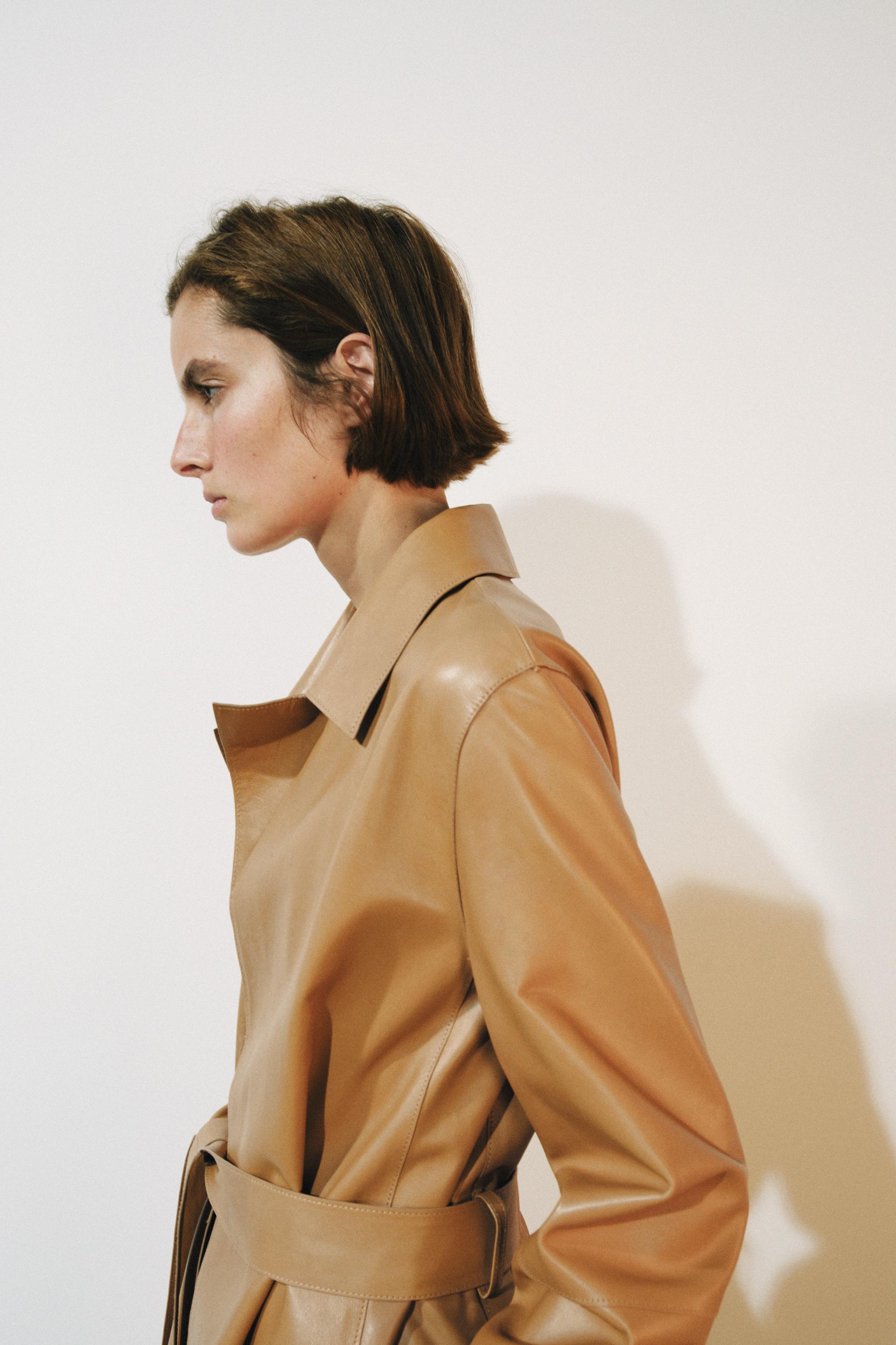 ZW COLLECTION 100% LEATHER BELTED COAT